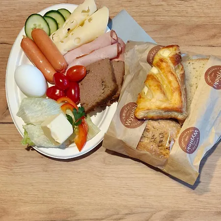 Uslugi Noclegowe I Gastronomiczne Dla Ludnosci Robert Mielcarek *