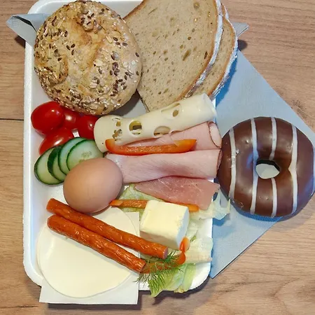 Uslugi Noclegowe I Gastronomiczne Dla Ludnosci Robert Mielcarek *
