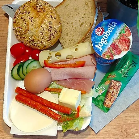 Uslugi Noclegowe I Gastronomiczne Dla Ludnosci Robert Mielcarek