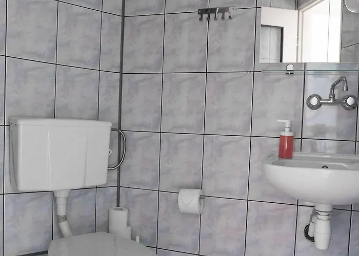 Uslugi Noclegowe I Gastronomiczne Dla Ludnosci Robert Mielcarek منزل للإقامة Kobyla Góra