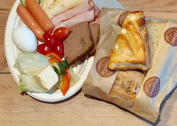 Uslugi Noclegowe I Gastronomiczne Dla Ludnosci Robert Mielcarek *