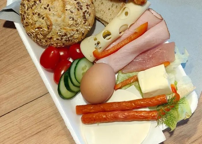 Uslugi Noclegowe I Gastronomiczne Dla Ludnosci Robert Mielcarek * Kobyla Góra